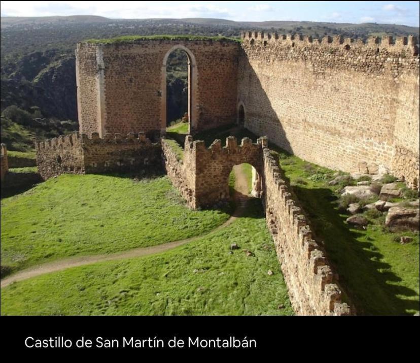 Casa Rosales Toledo A 10 Minutos De Puy Du Fou Villa Polan Bagian luar foto